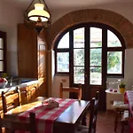 Casa Aia Sole With Pool, A/c, Garden, Barbecue Daire