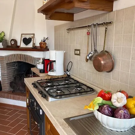 Apartmán Casa Aia Sole With Pool, A/c, Garden, Barbecue