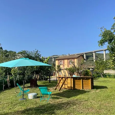 Apartmán Casa Aia Sole With Pool, A/c, Garden, Barbecue *