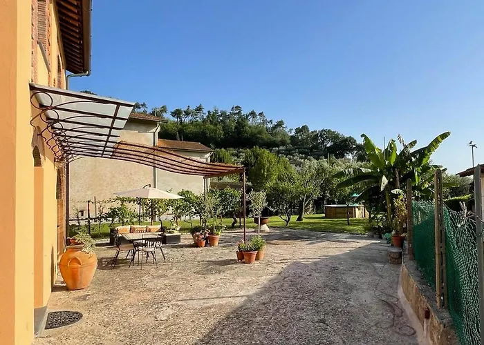 Casa Aia Sole With Pool, A/c, Garden, Barbecue * Massarosa