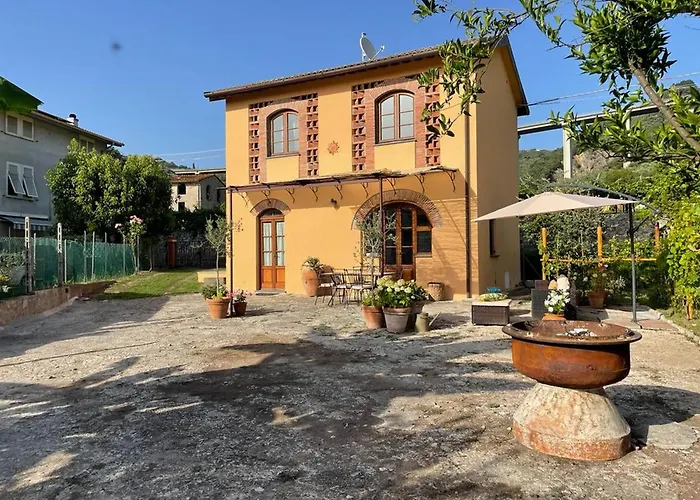 Casa Aia Sole With Pool, A/c, Garden, Barbecue Lägenhet Massarosa